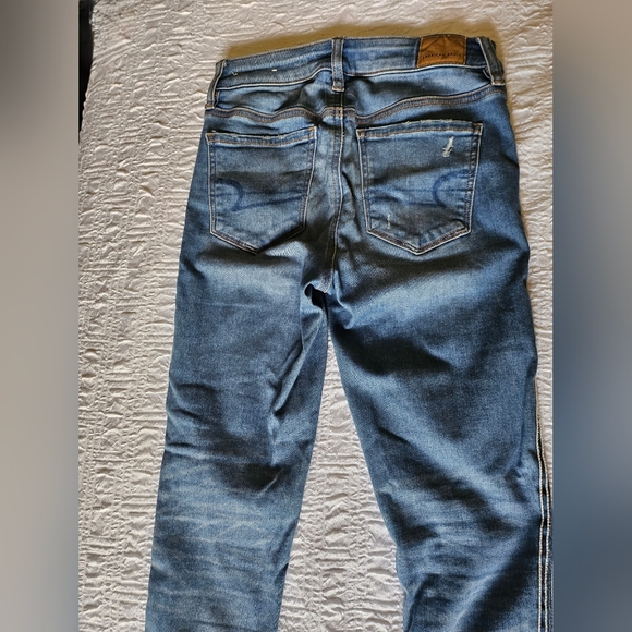 Womens American Eagle Jeans Size 4 Short Strips on Leg - Picture 3 of 13